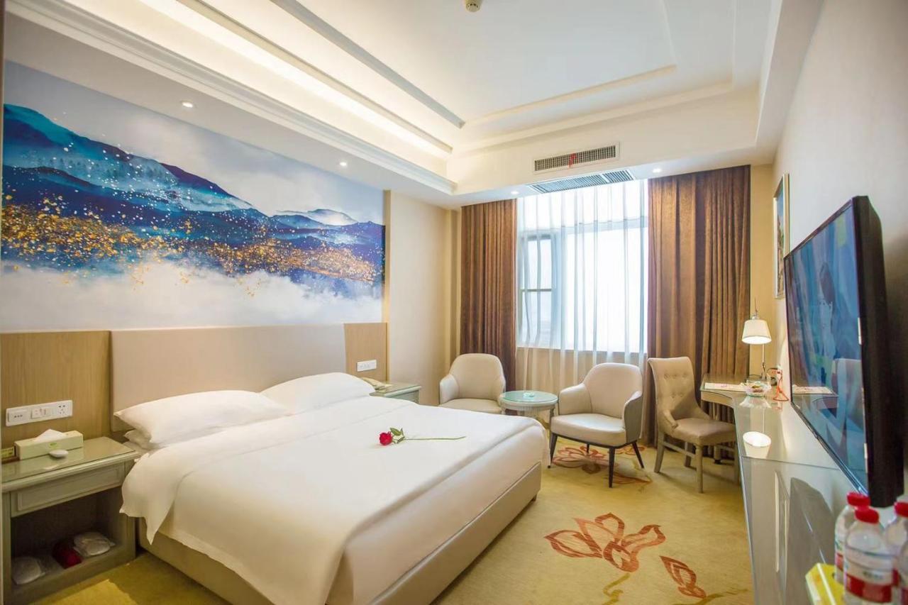 Vienna Hotel Nanyang People Road Exterior foto